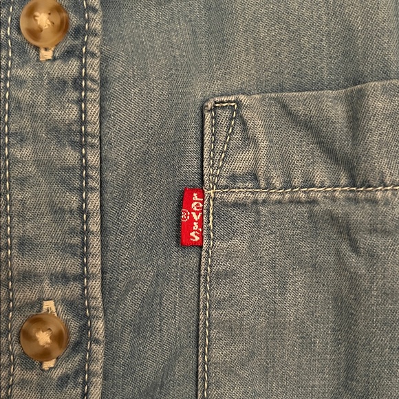 Levi’s Utility Shirt - Picture 9 of 14